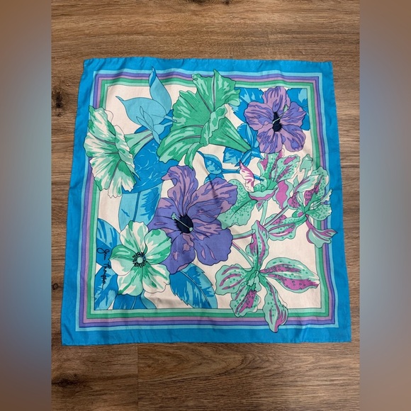 JIM THOMPSON 100% SILK SCARF MADE IN THAILAND - GORGEOUS AQUA COLORS - Picture 3 of 7